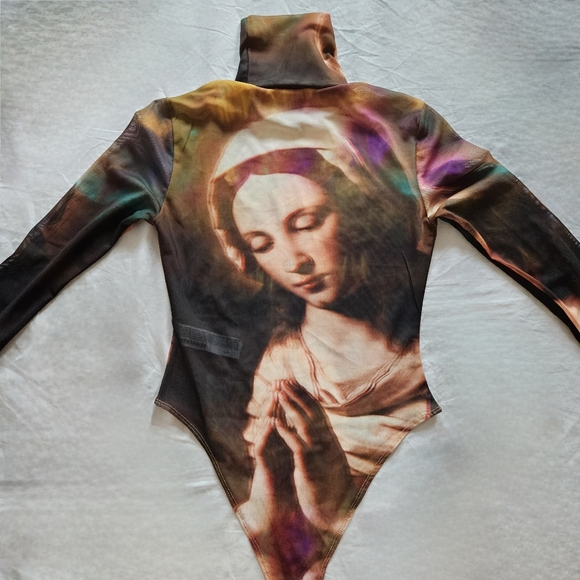 Long Sleeve Renaissance Print Mesh Bodysuit - Picture 2 of 2